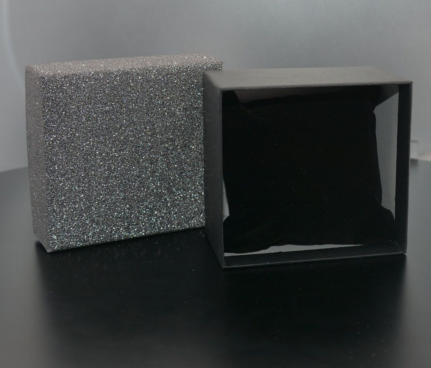 Zegarek damski srebrny z czarną tarczą i cyrkoniami 925 'Czarny Owal' (6).jpg